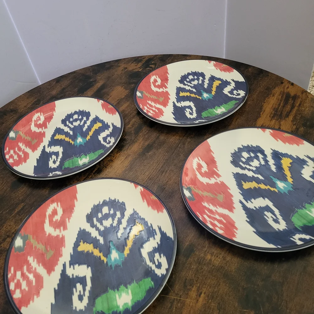 Williams Sonoma Schumacher Ikat Melamine Salad Dessert Party Plates Set of 4